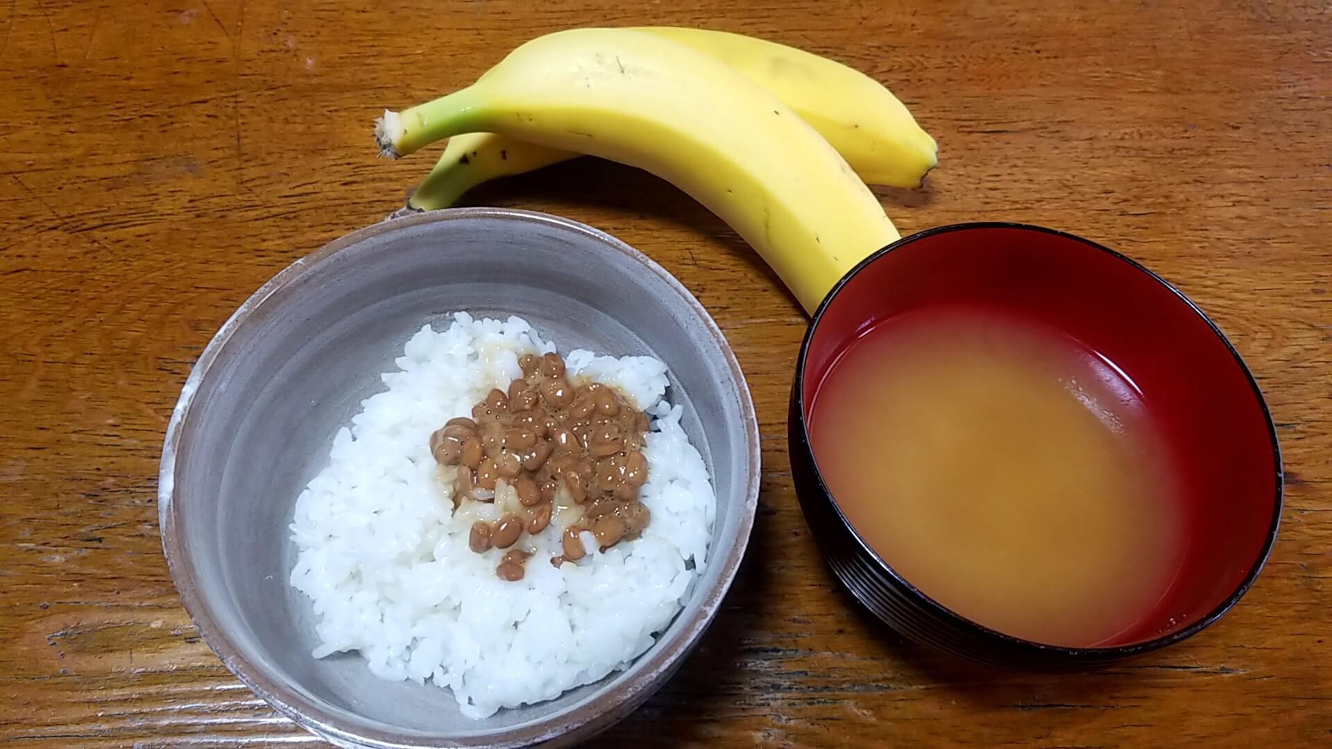 尿酸値を下げるには?足が痛い!即効で治す為の3つの方法 足が痛い!尿酸値を下げる大作戦 痛風の治療改善方法